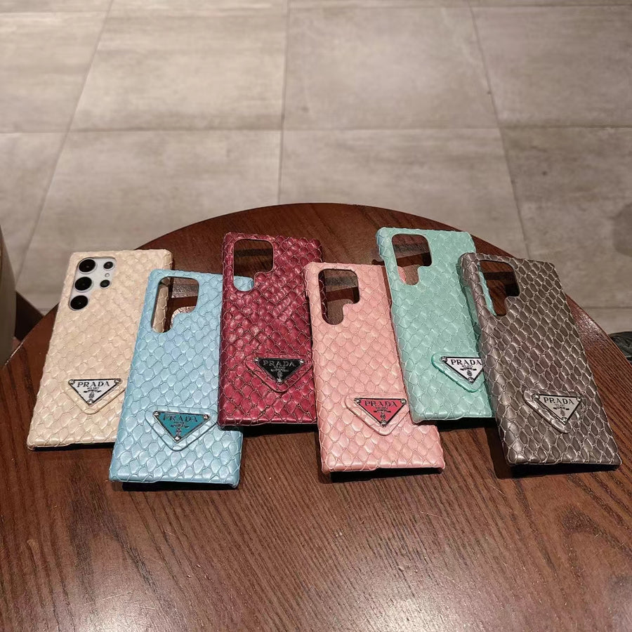 Luxury Snakeskin Leather Iconic Fashion Case for Samsung Galaxy S22-S26 Series