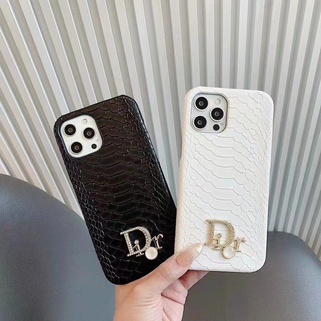 Stylish Snake Pattern Phone Case for iPhone 12-18 Pro & Pro Max