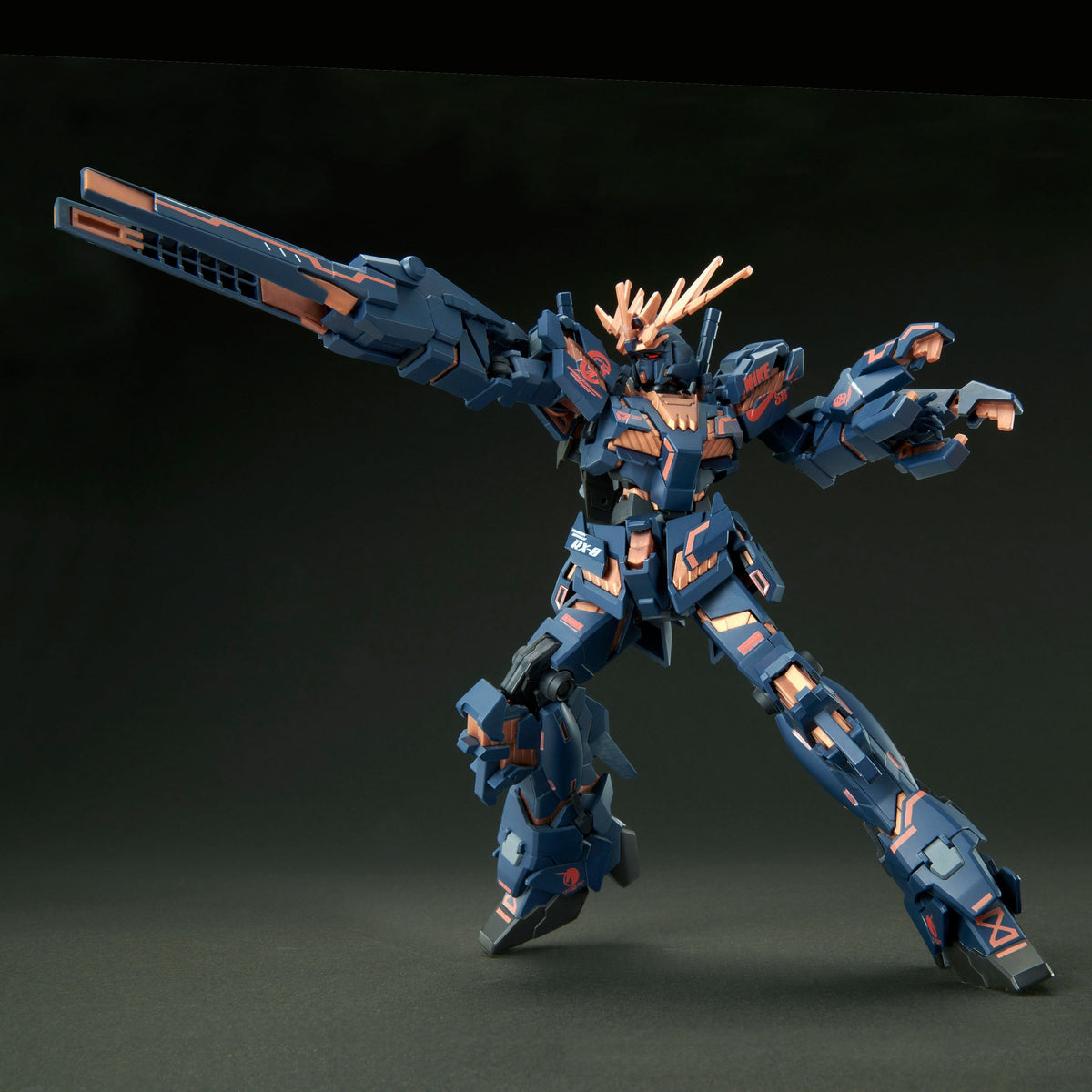 Gundam 1/144 Unicorn Gundam 02 Banshee (Destroy Mode) Ver. Nike SB Model Kit Exclusive