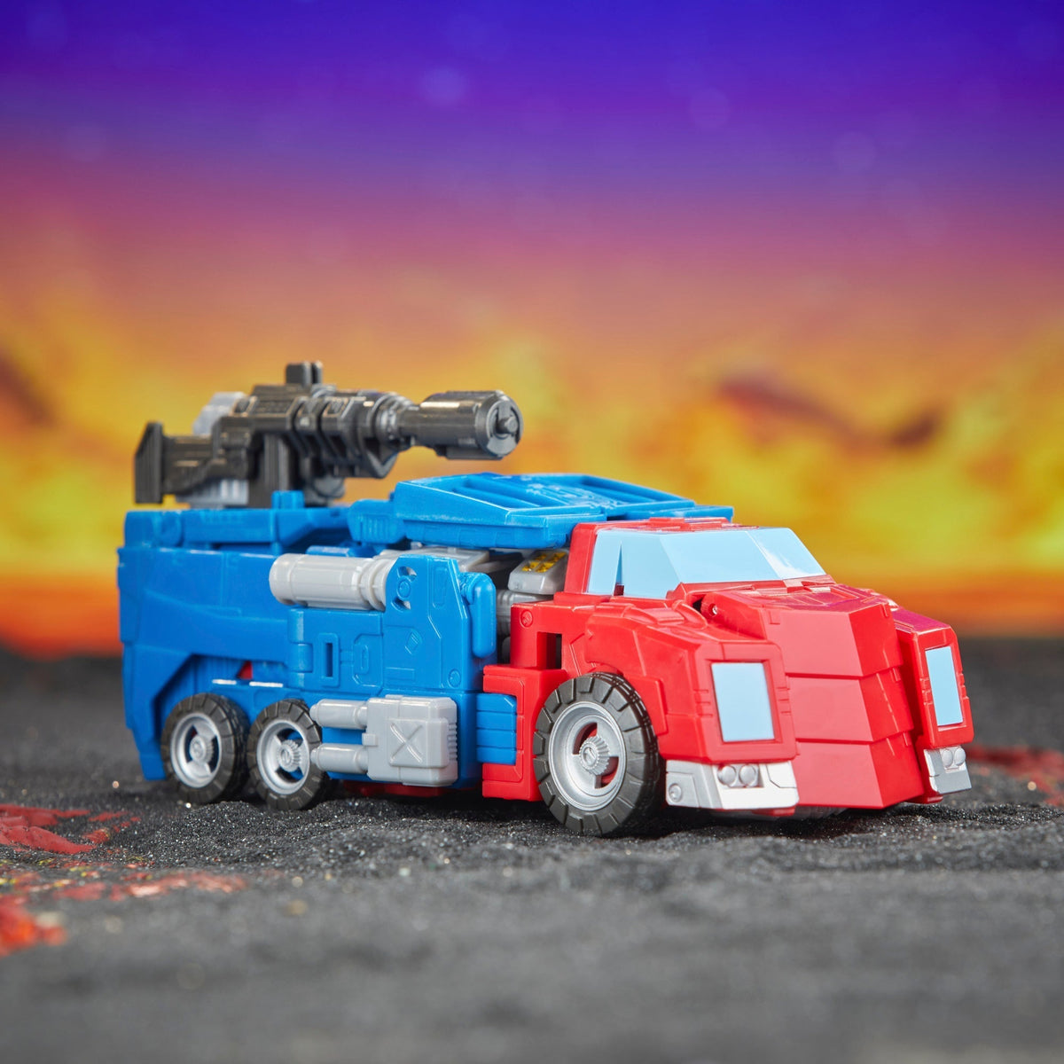 SDCC 2024 Transformers Generations Legacy United Voyager Class Fractured Friendship Action Figure Exclusive